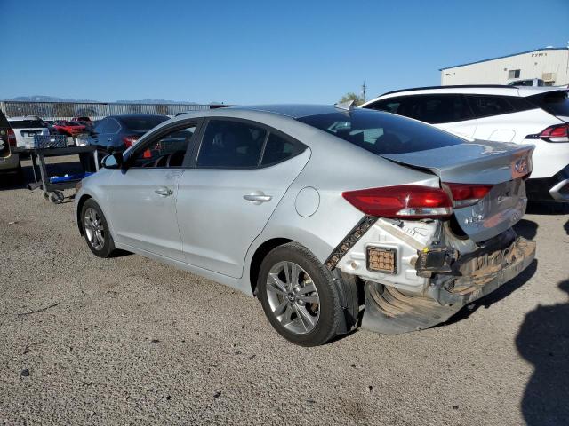  HYUNDAI ELANTRA 2018 Серебристый