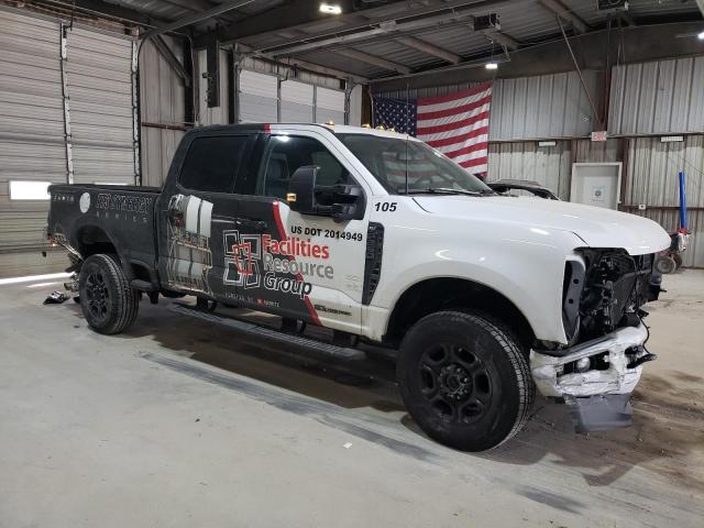  FORD F250 2024 Biały