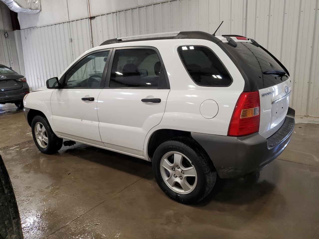 2008 Kia Sportage - Image 2