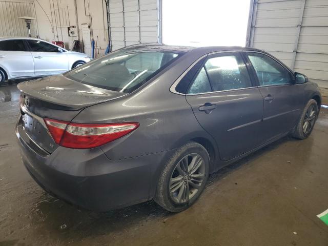  TOYOTA CAMRY 2017 Серый