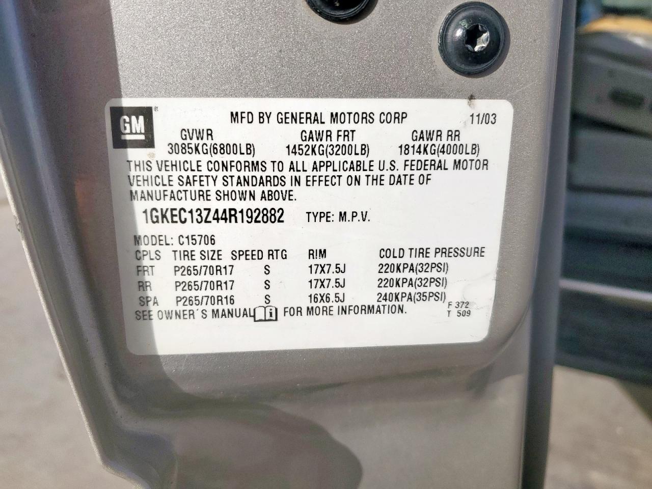 2004 GMC Yukon - Image 16