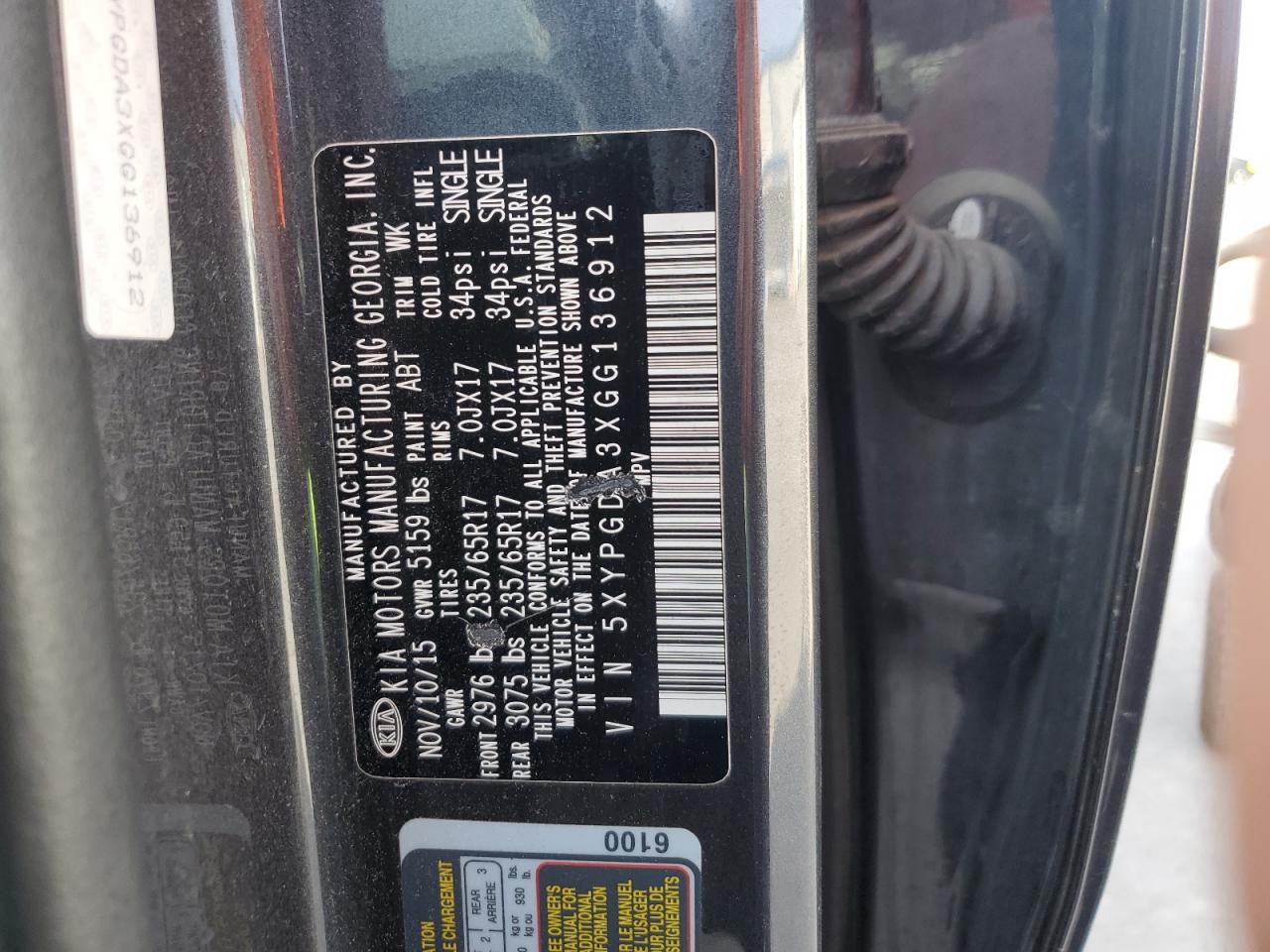 2016 Kia Sorento - Image 14