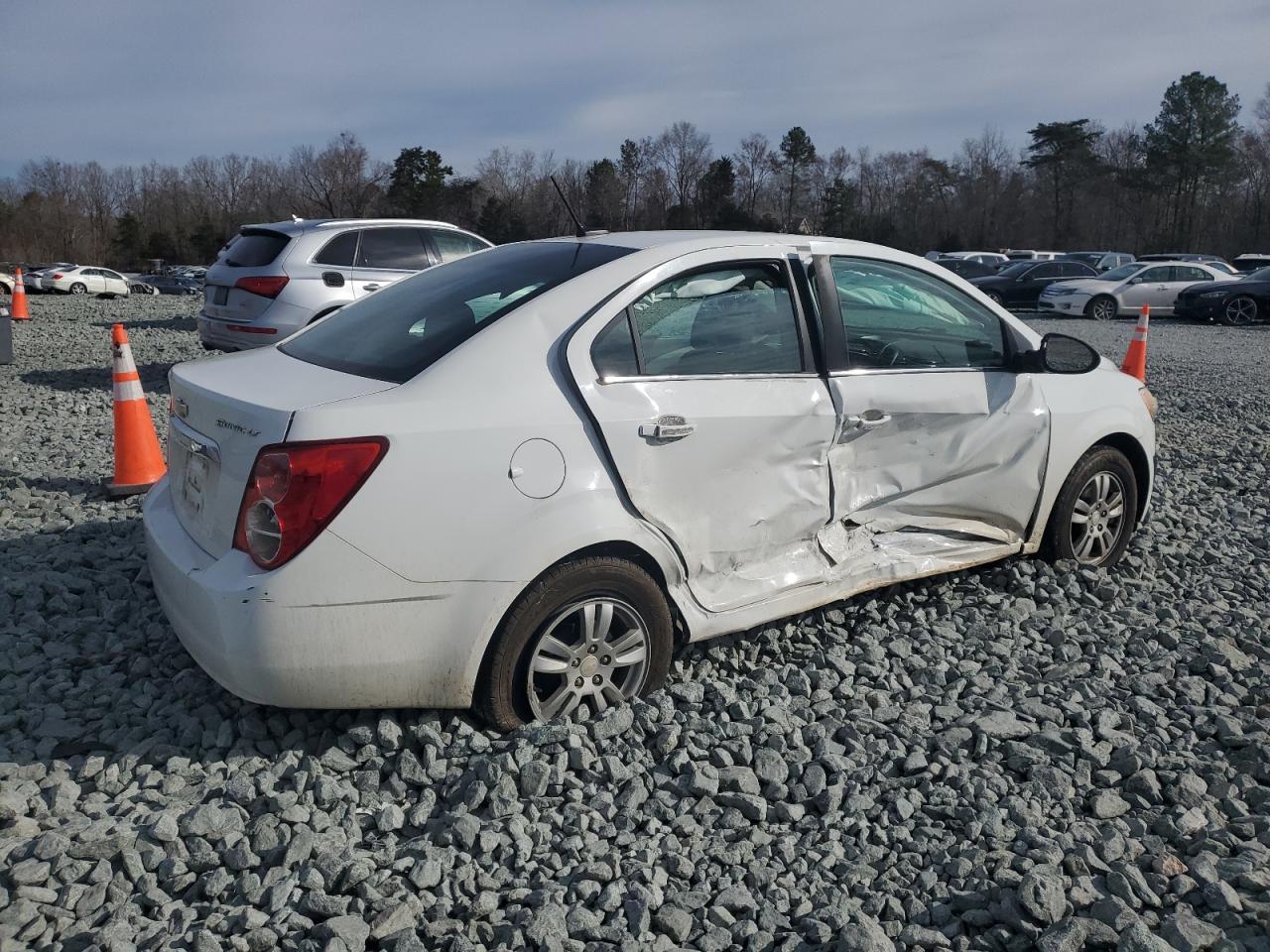 2014 Chevrolet Sonic - Image 3