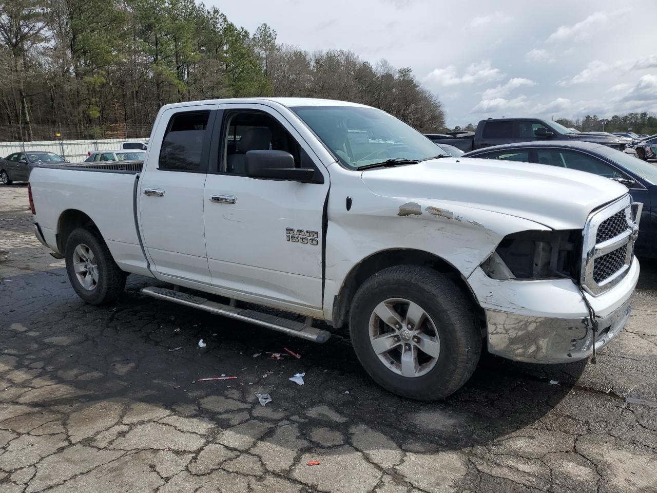 2016 RAM 1500 - Image 4