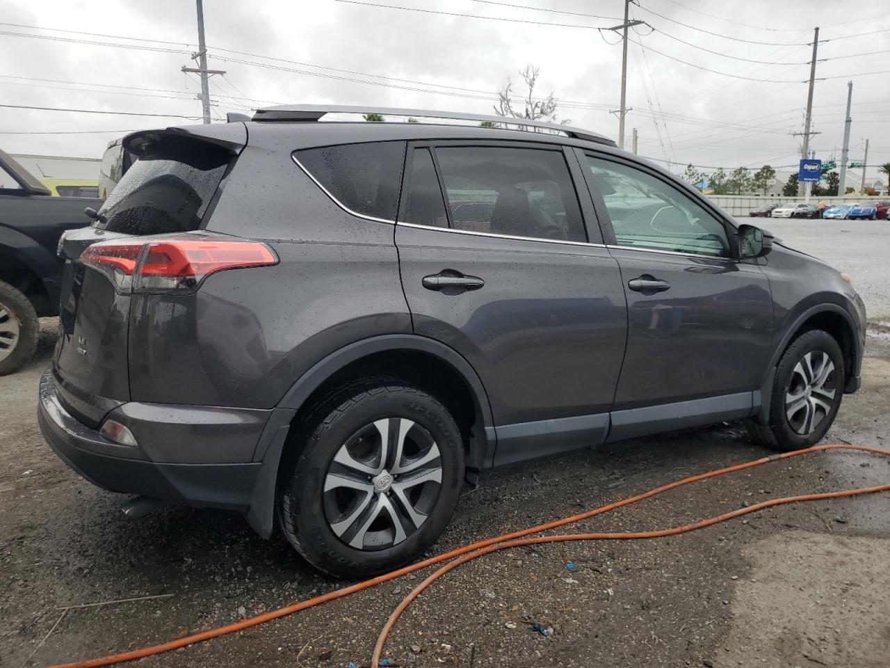 2017 Toyota RAV 4 - Image 3