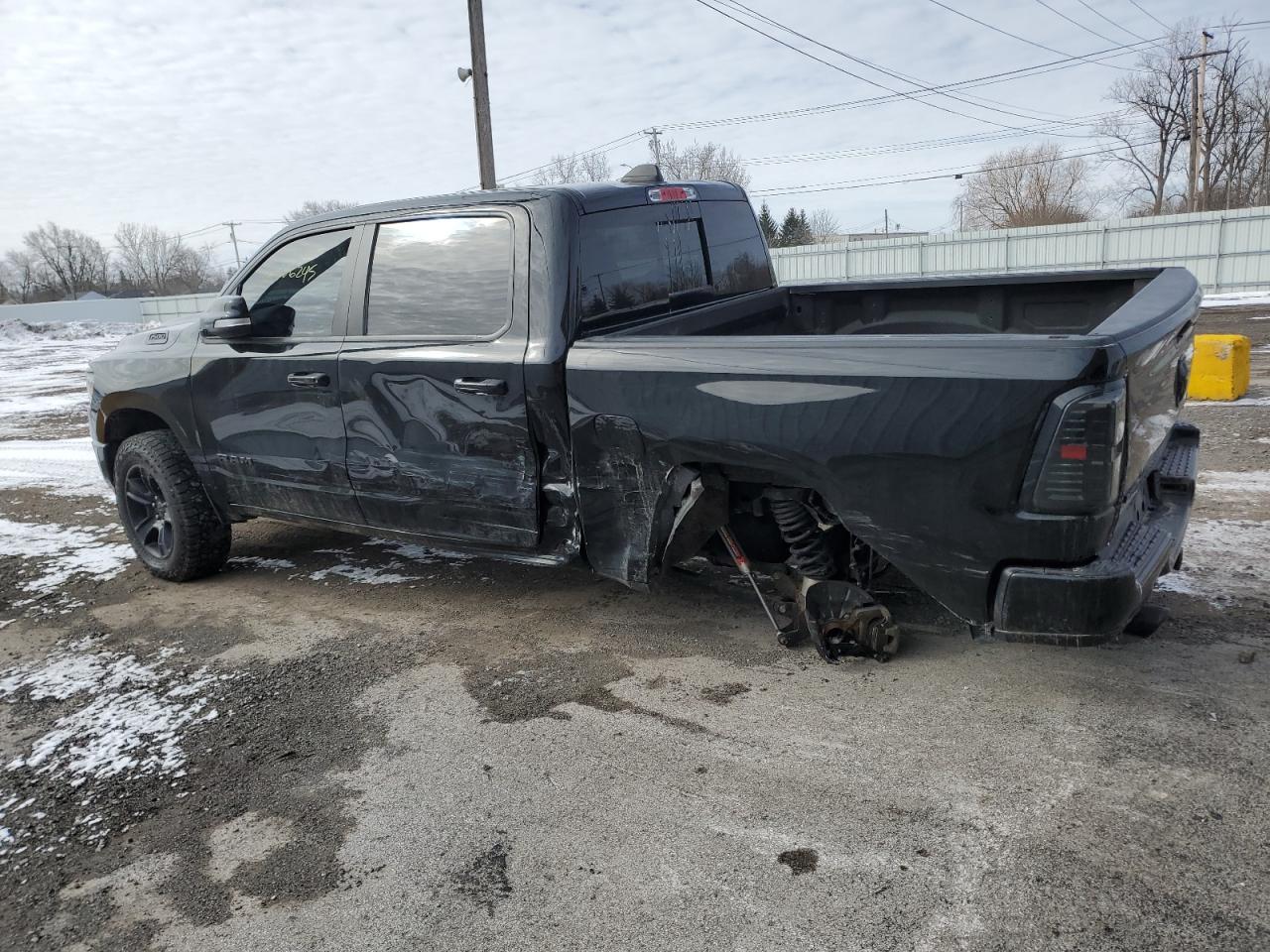 2021 RAM 1500 - Image 2
