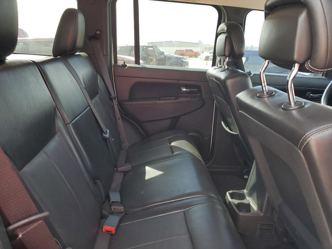 2012 Jeep Liberty (North America) - Image 11