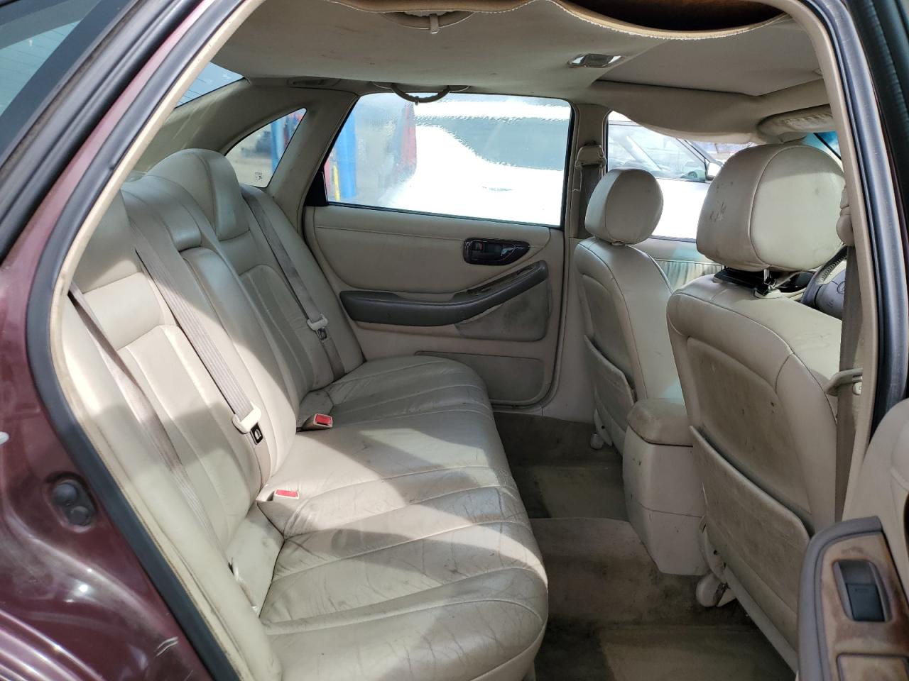 1998 Toyota Avalon - Image 10