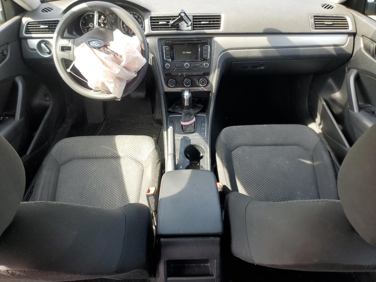 2014 Volkswagen Passat - Image 8