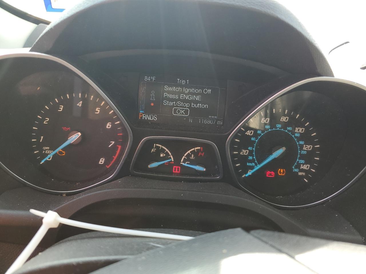FORD ESCAPE 2016 VIN 1FMCU0J97GUB96581 photo 9