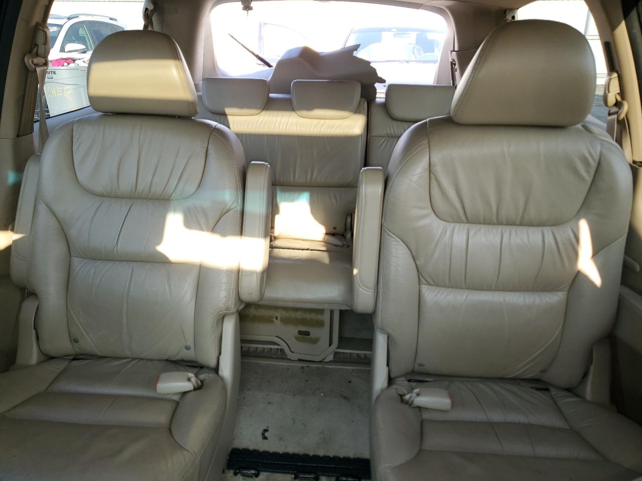 2007 Honda Odyssey - Image 10
