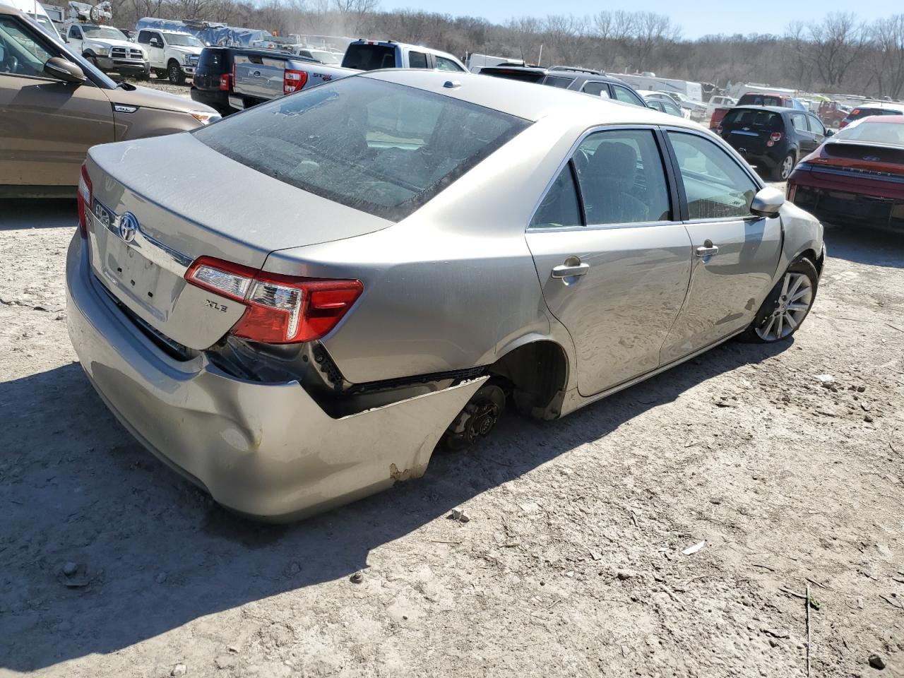 2014 Toyota Camry - Image 3