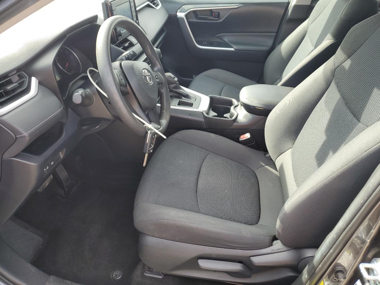 2020 Toyota RAV 4 - Image 7