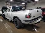 2000 Ford F150  للبيع في Elgin، IL - All Over