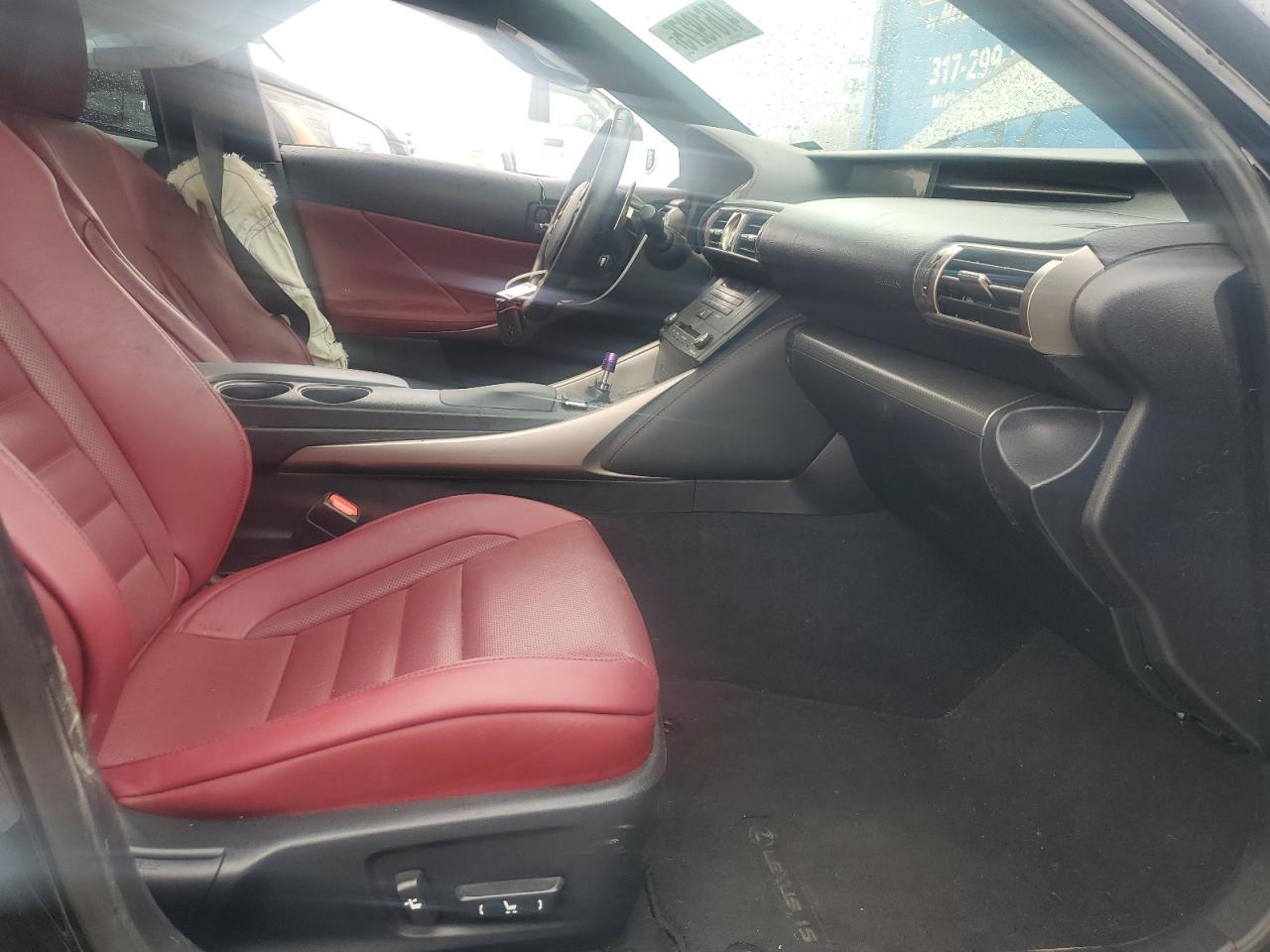 2015 Lexus IS - Image 7