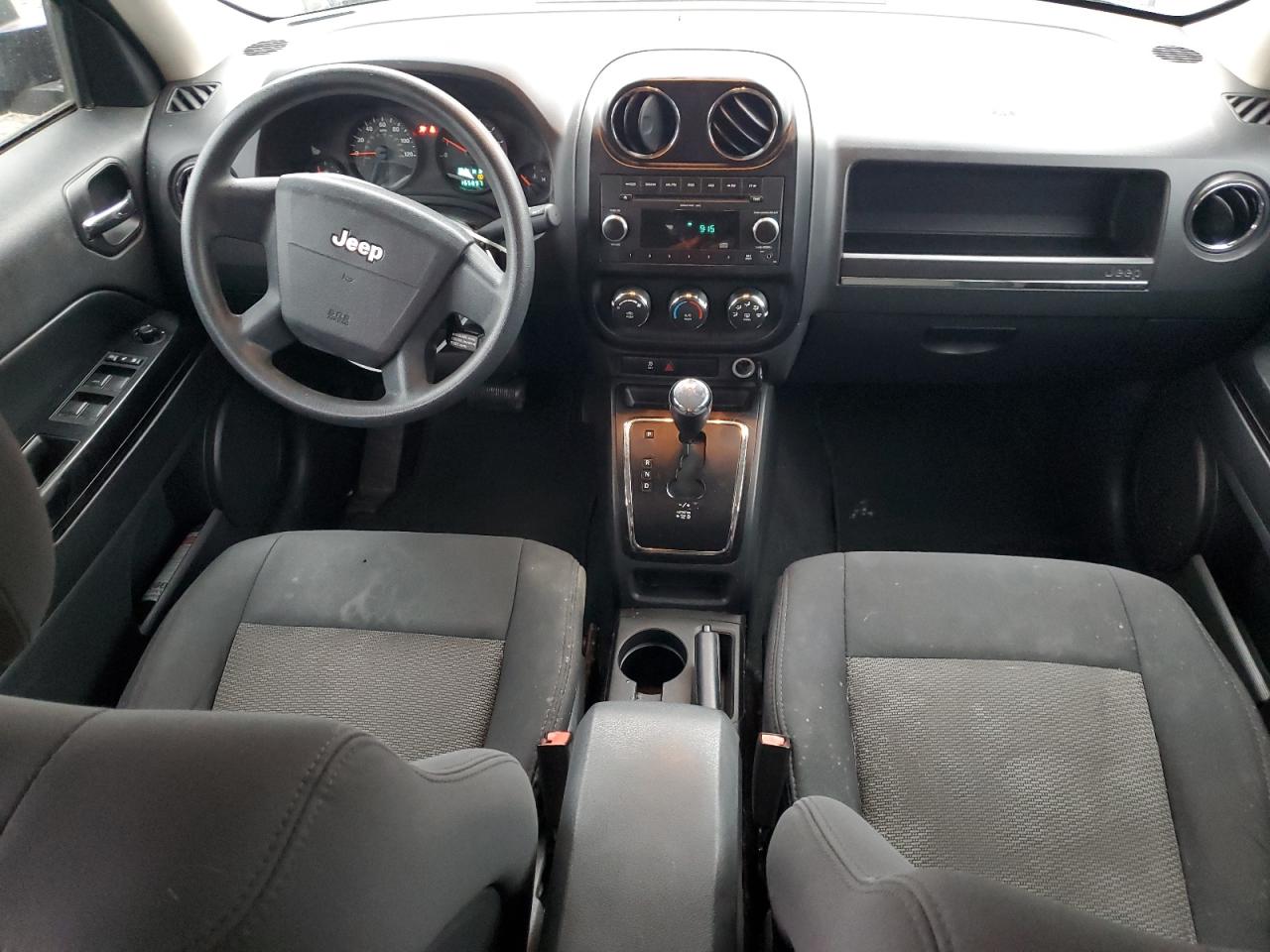 2010 Jeep Liberty (Patriot) - Image 8