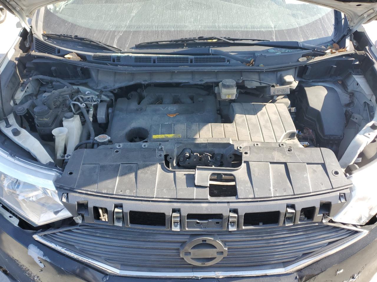 2015 Nissan Quest - Image 14