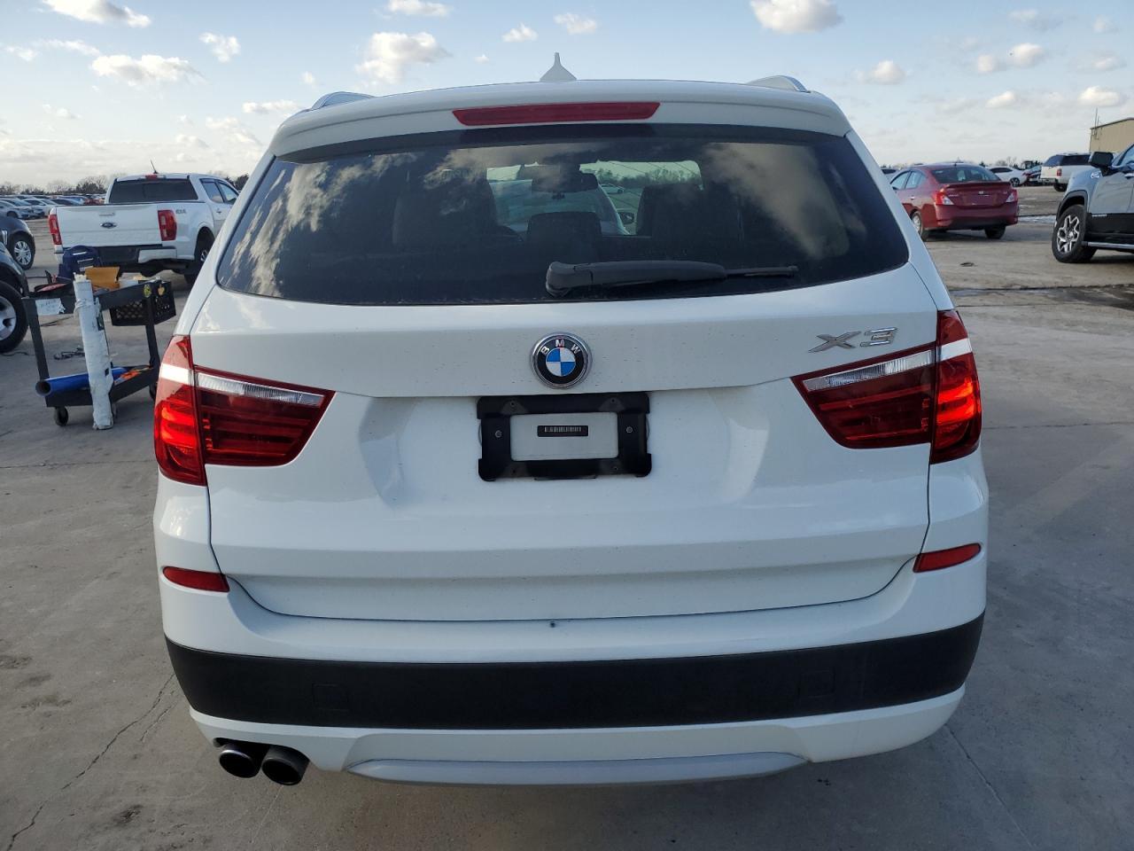 2011 BMW X3 - Image 6