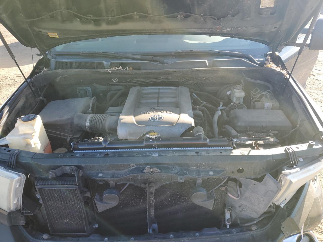 2010 Toyota Tundra - Image 11