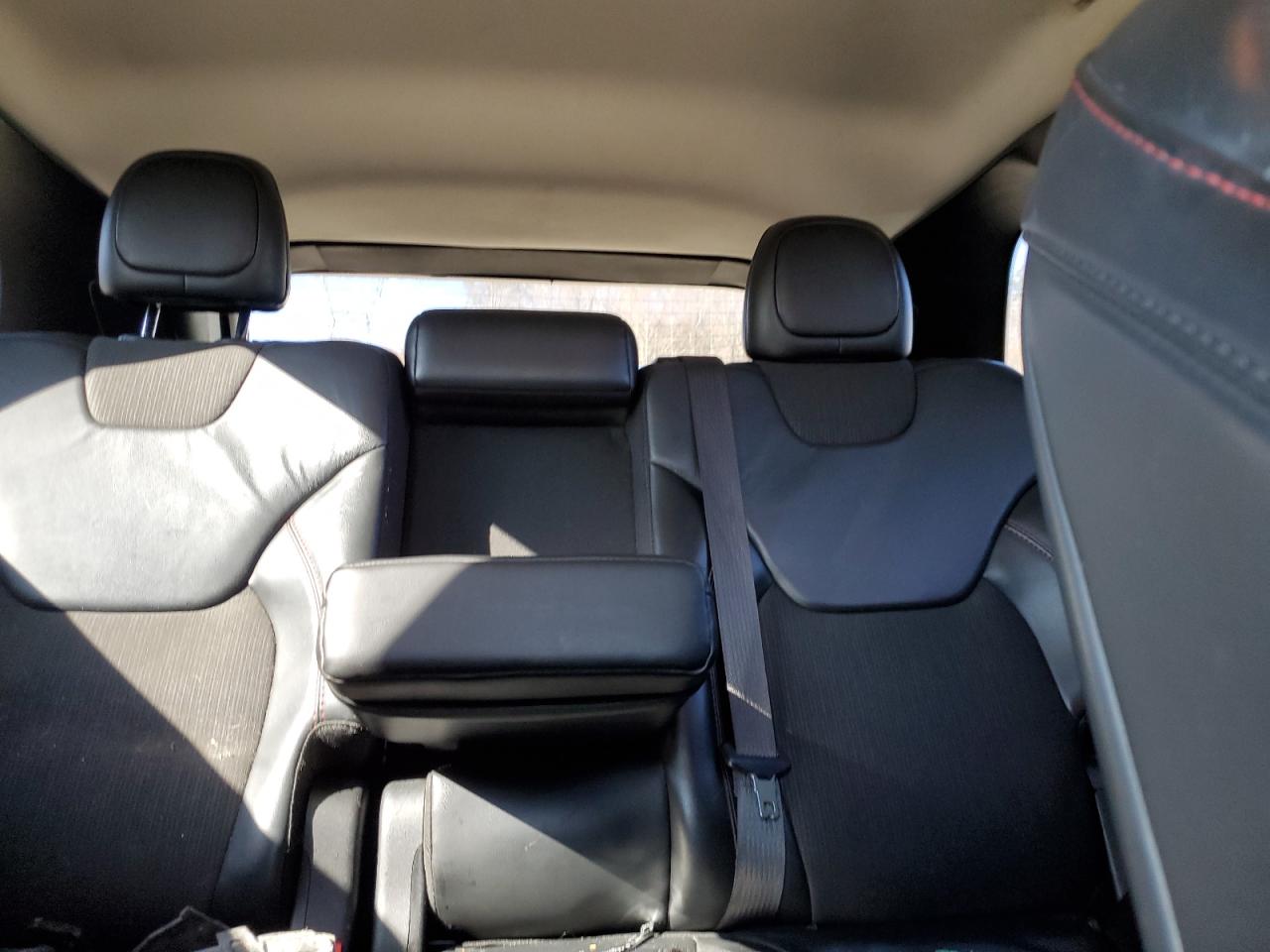 2016 Jeep Cherokee - Image 10