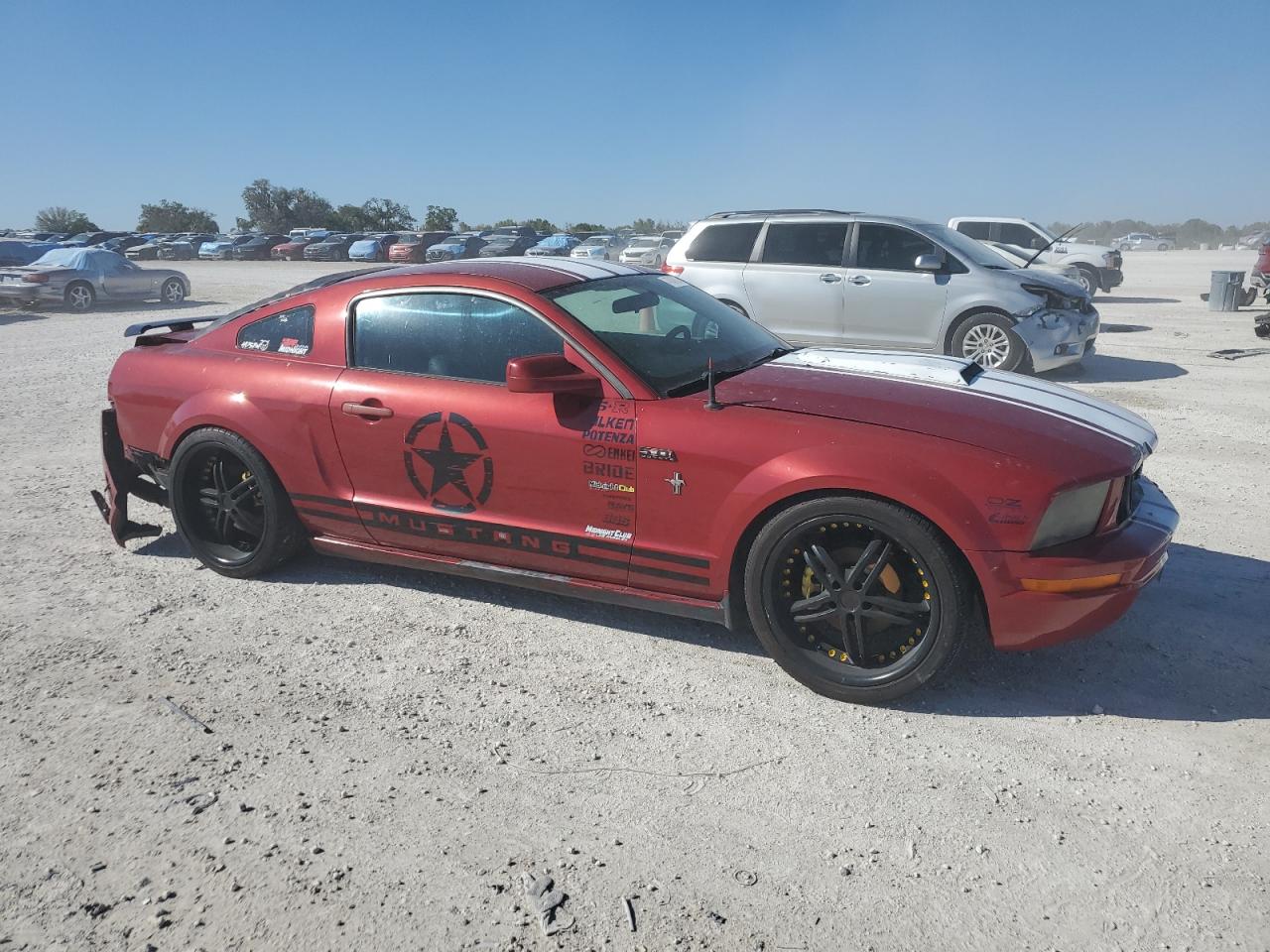2007 Ford Mustang - Image 4