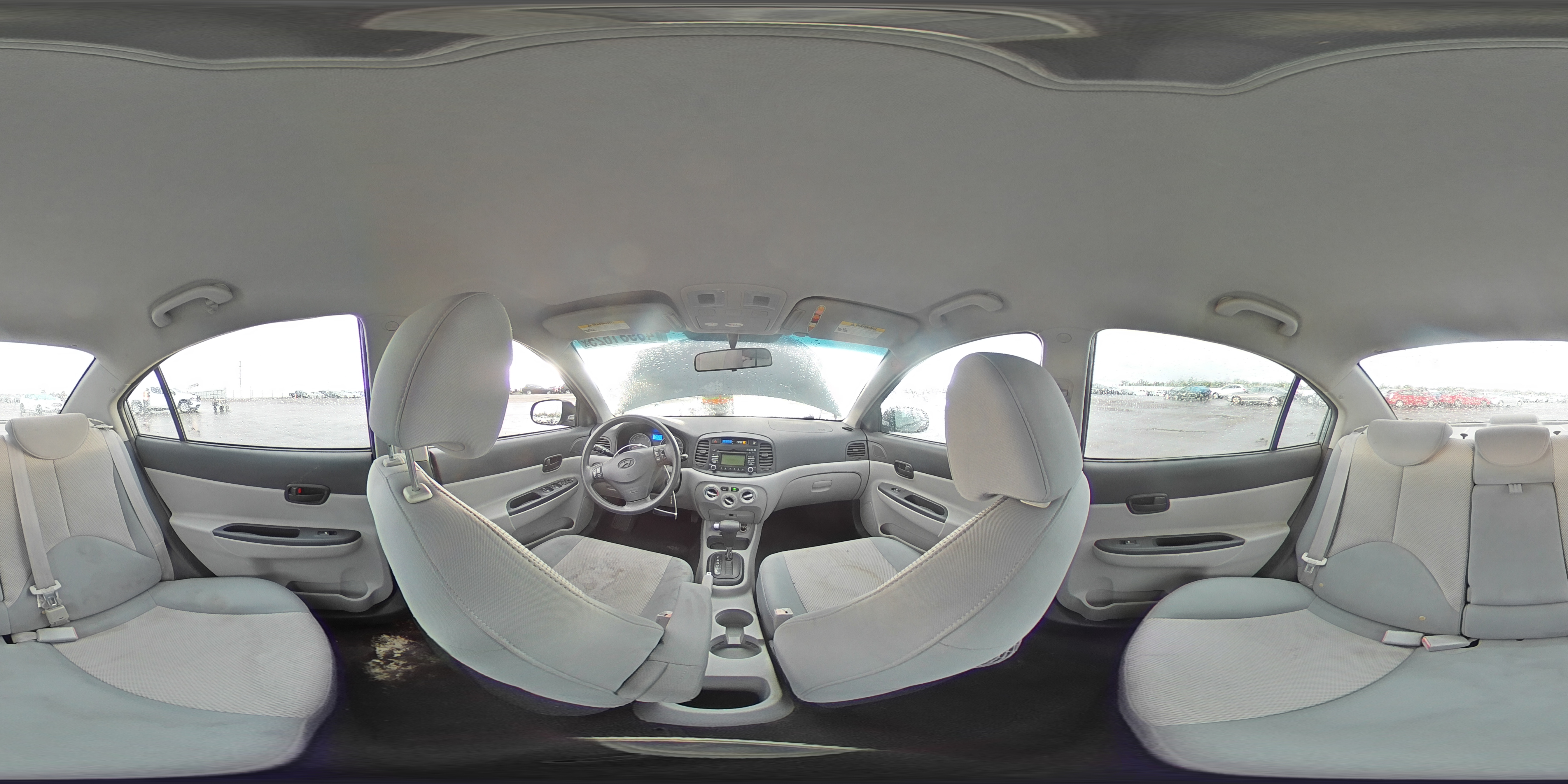 2011 Hyundai Accent - Image 13