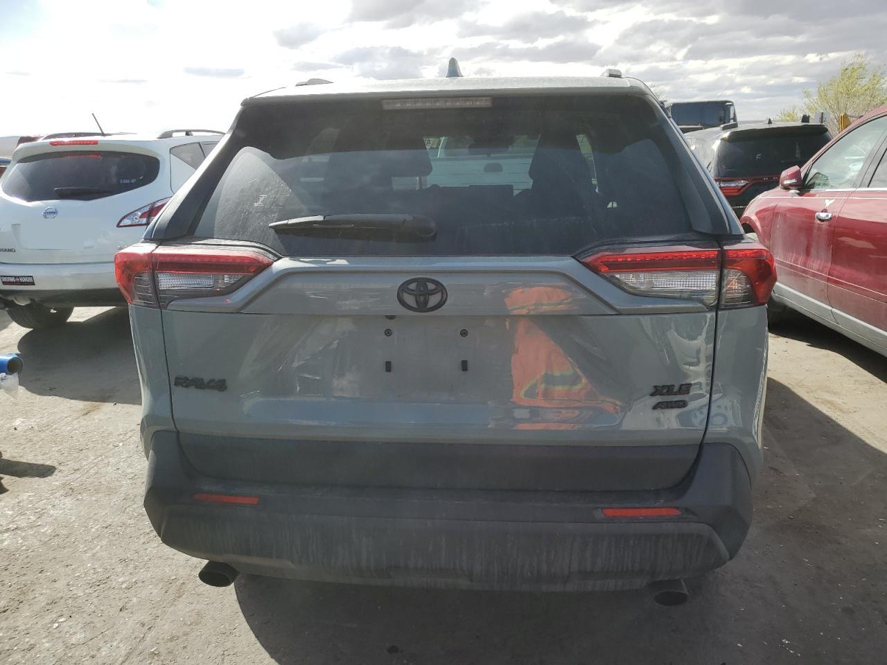 2021 Toyota Rav4 Xle VIN: JTMP1RFV2MD077101 Lot: 48315555