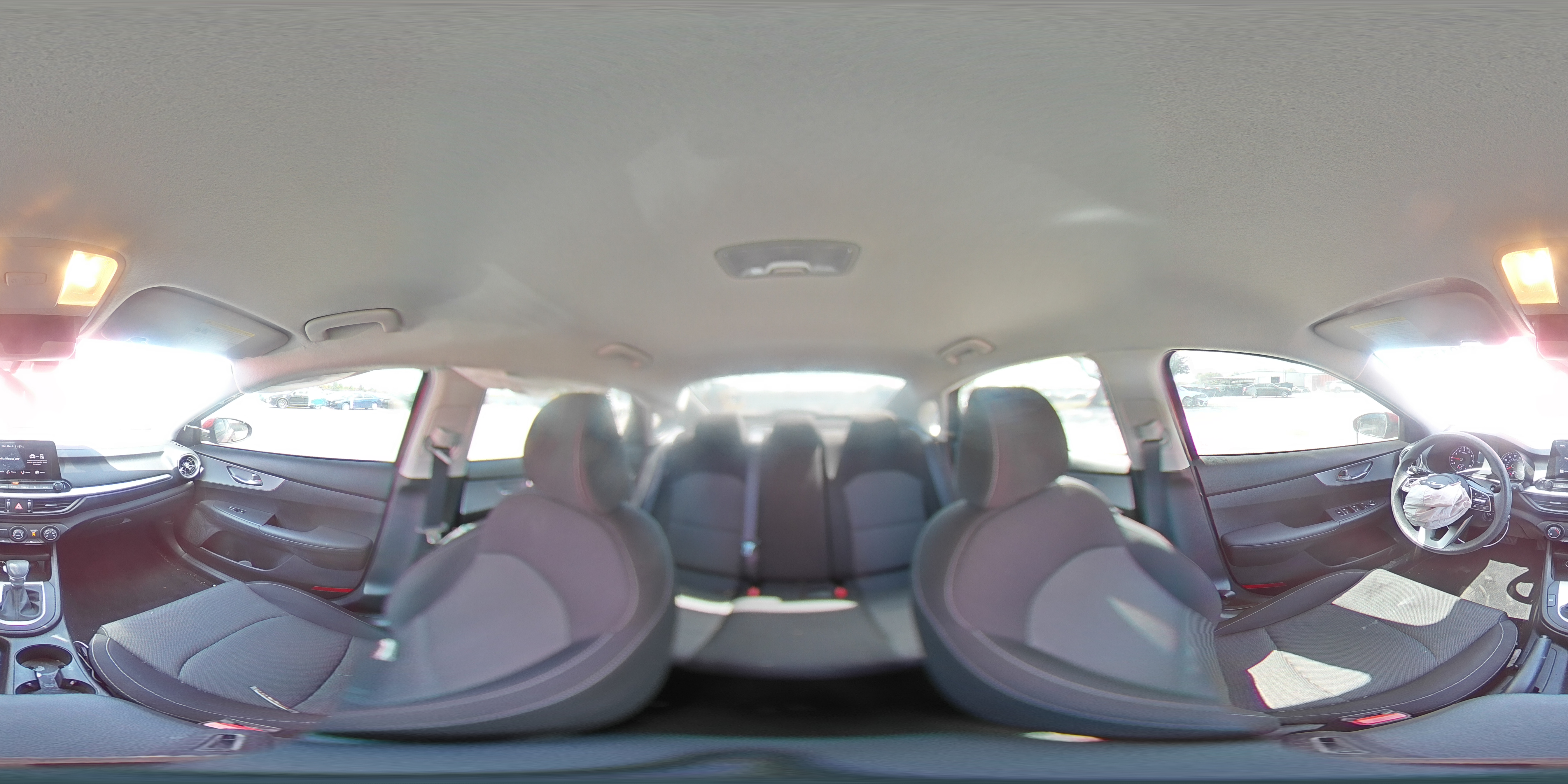 2024 Kia Forte - Image 13