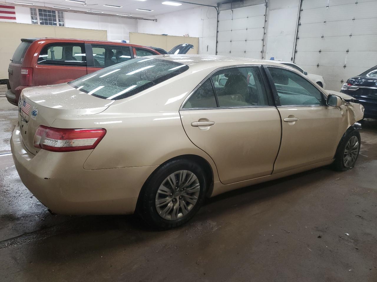 2011 Toyota Camry - Image 3