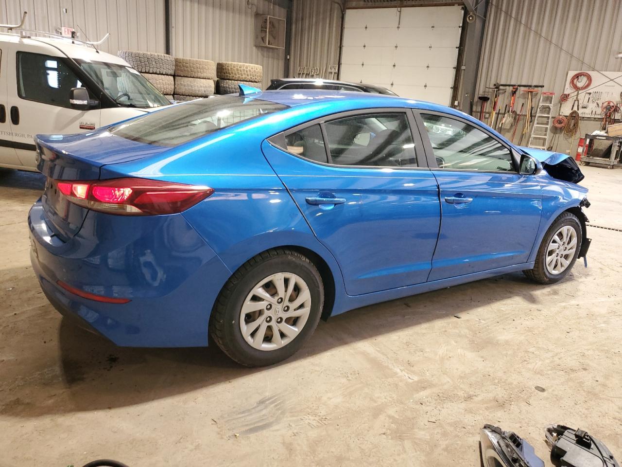 2017 Hyundai Elantra - Image 3