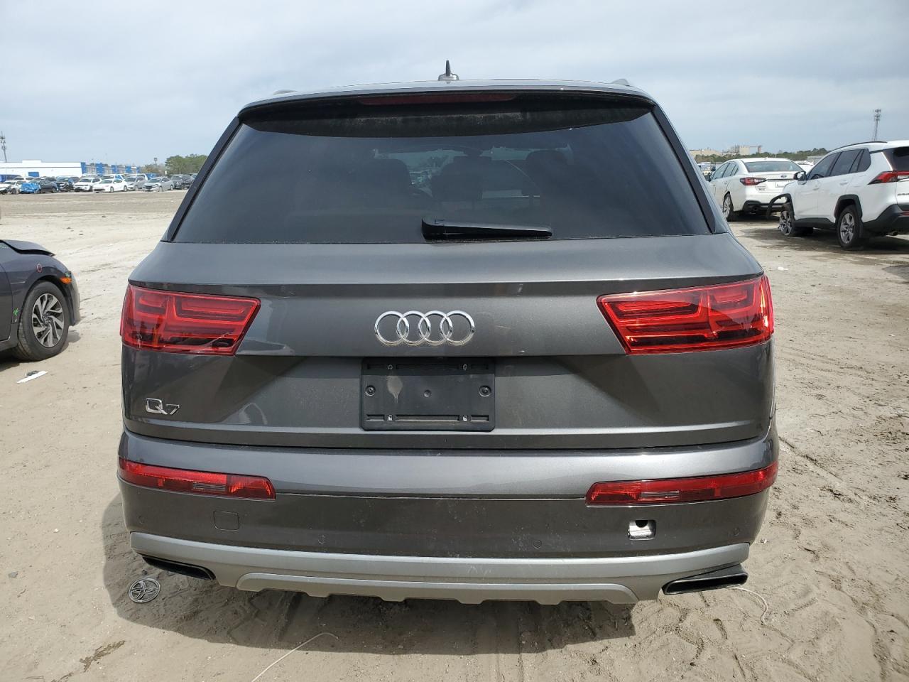 2019 Audi Q7 - Image 6