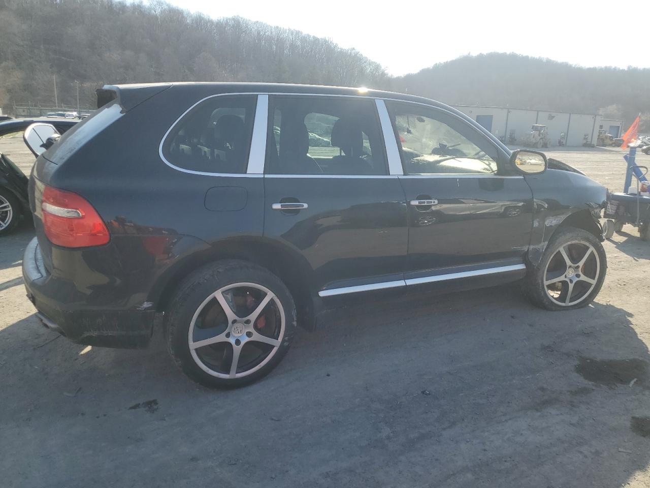 2009 Porsche Cayenne - Image 3