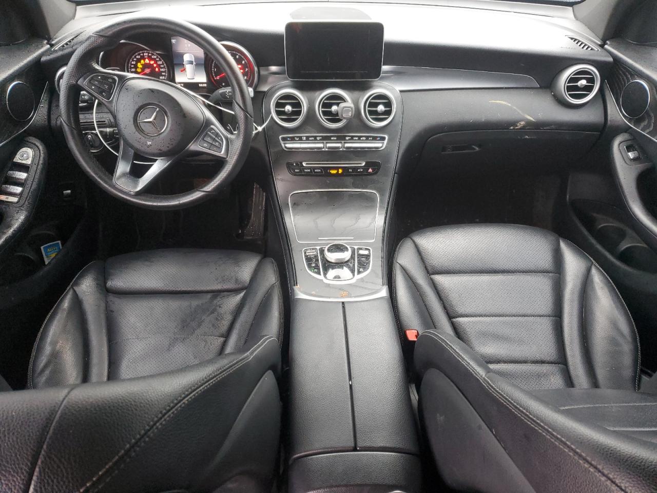 2018 Mercedes-Benz GLC - Image 8