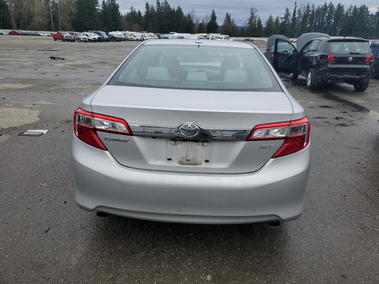 2012 Toyota Camry - Image 6