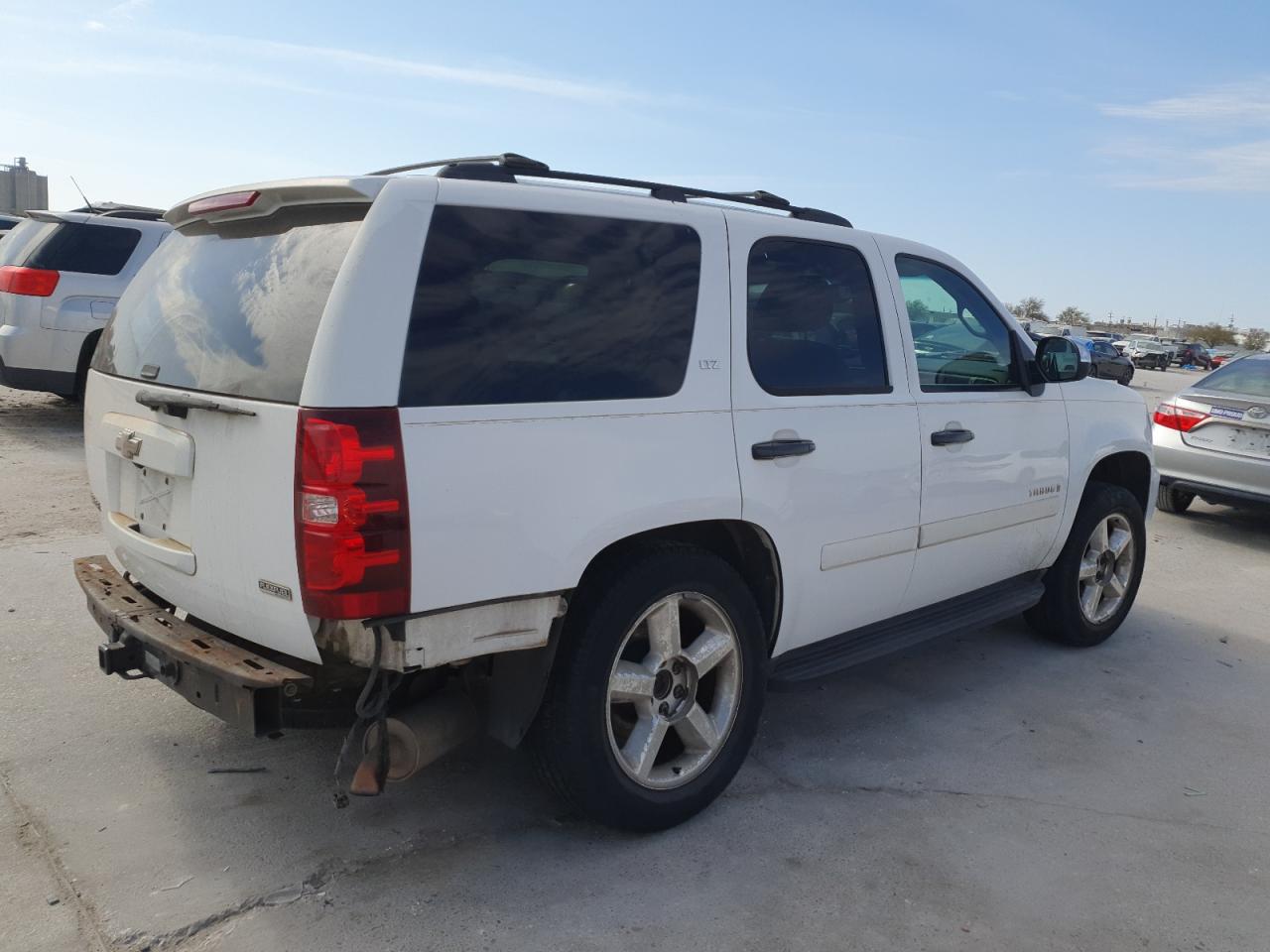 2008 Chevrolet Tahoe - Image 3