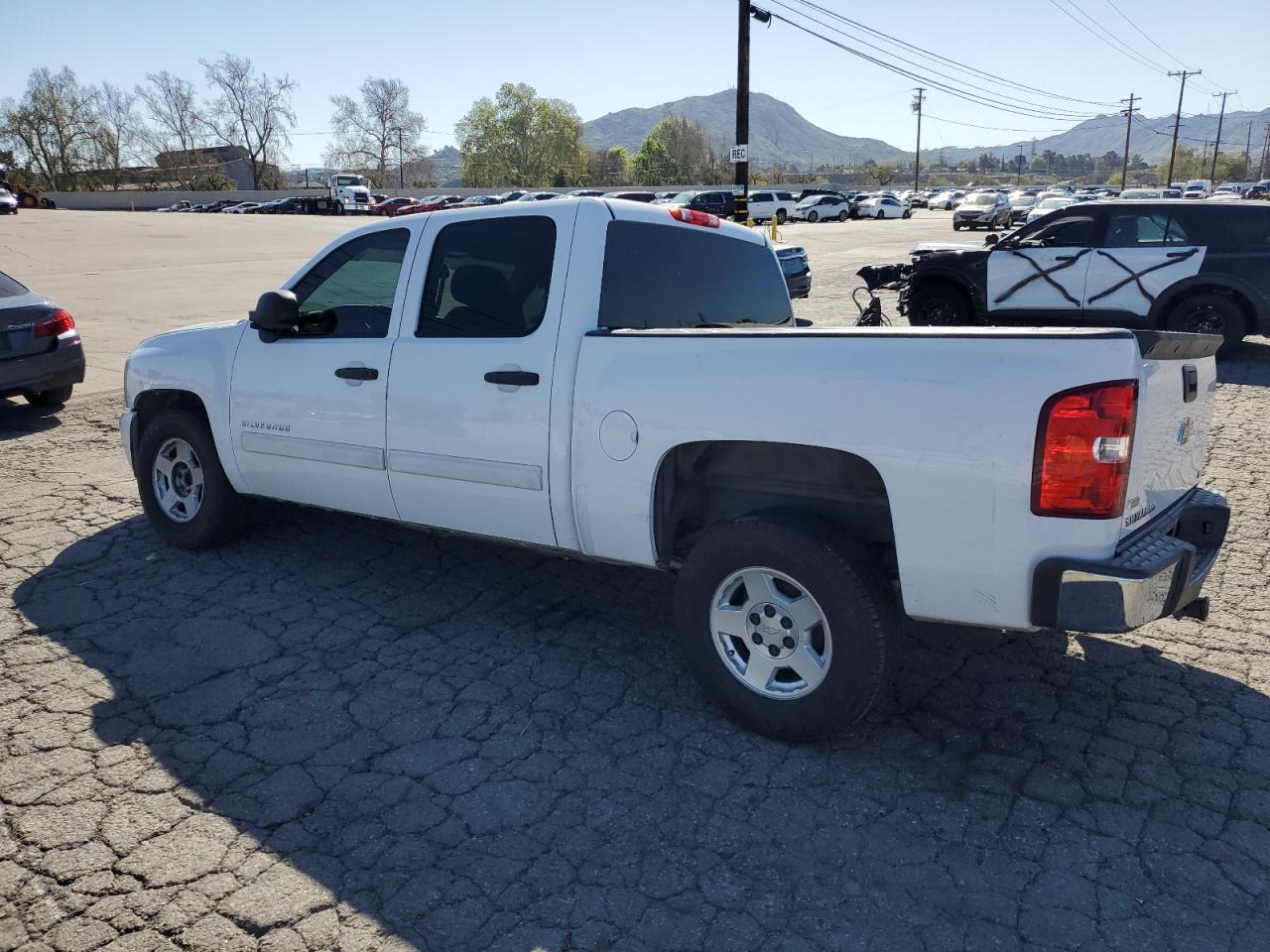 2011 Chevrolet Silverado - Image 2