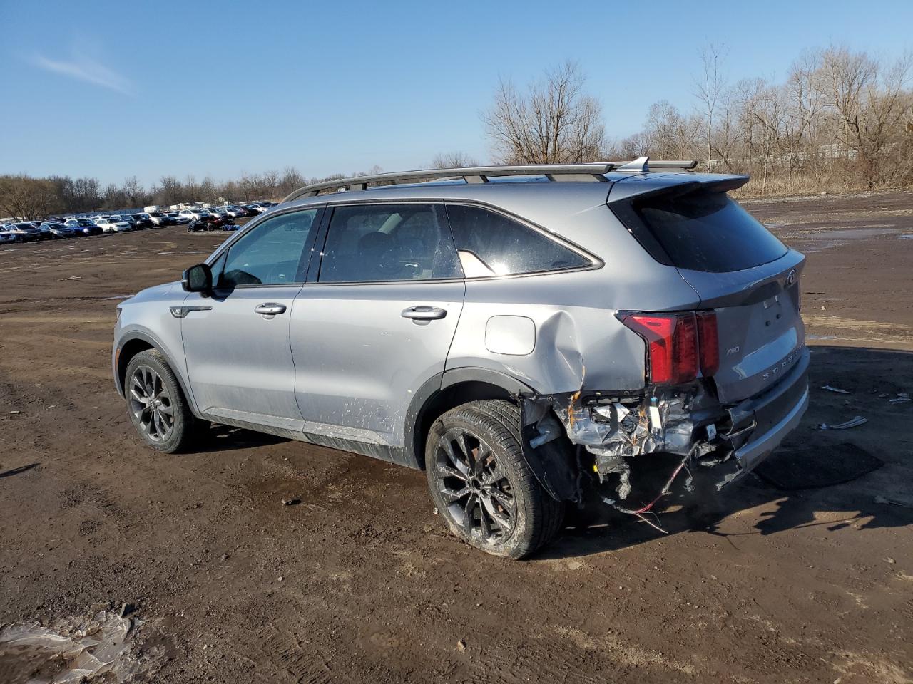 2021 Kia Sorento - Image 2