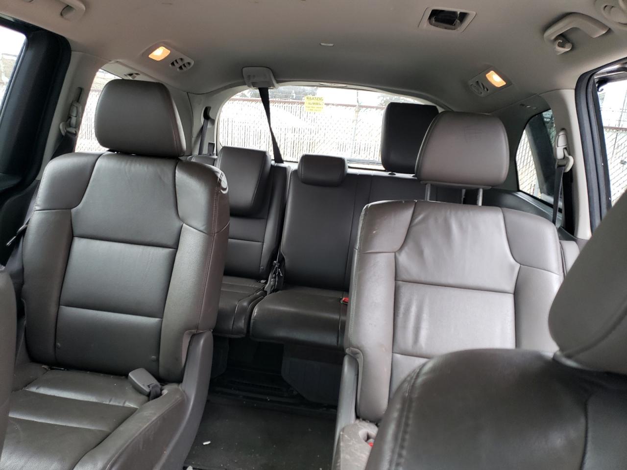 2014 Honda Odyssey - Image 10