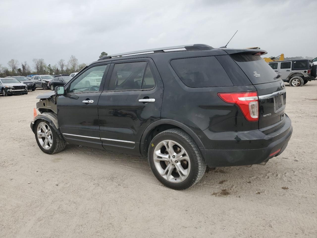 2014 Ford Explorer - Image 2