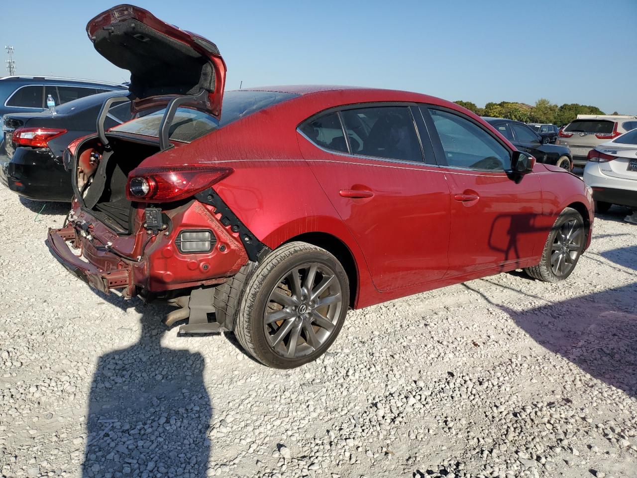 2018 Mazda 3 - Image 3
