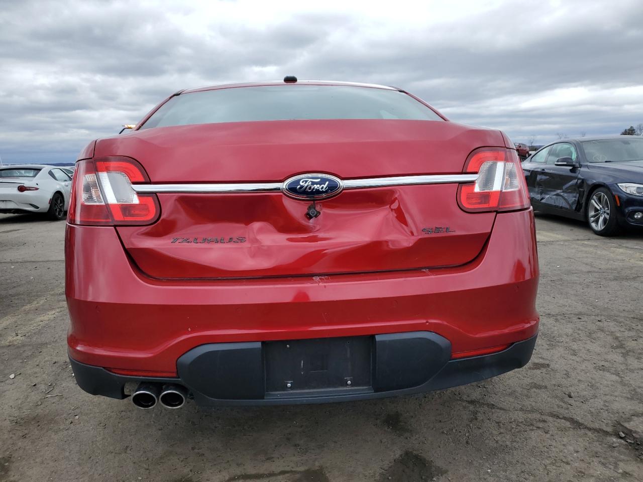 2011 Ford Taurus - Image 6
