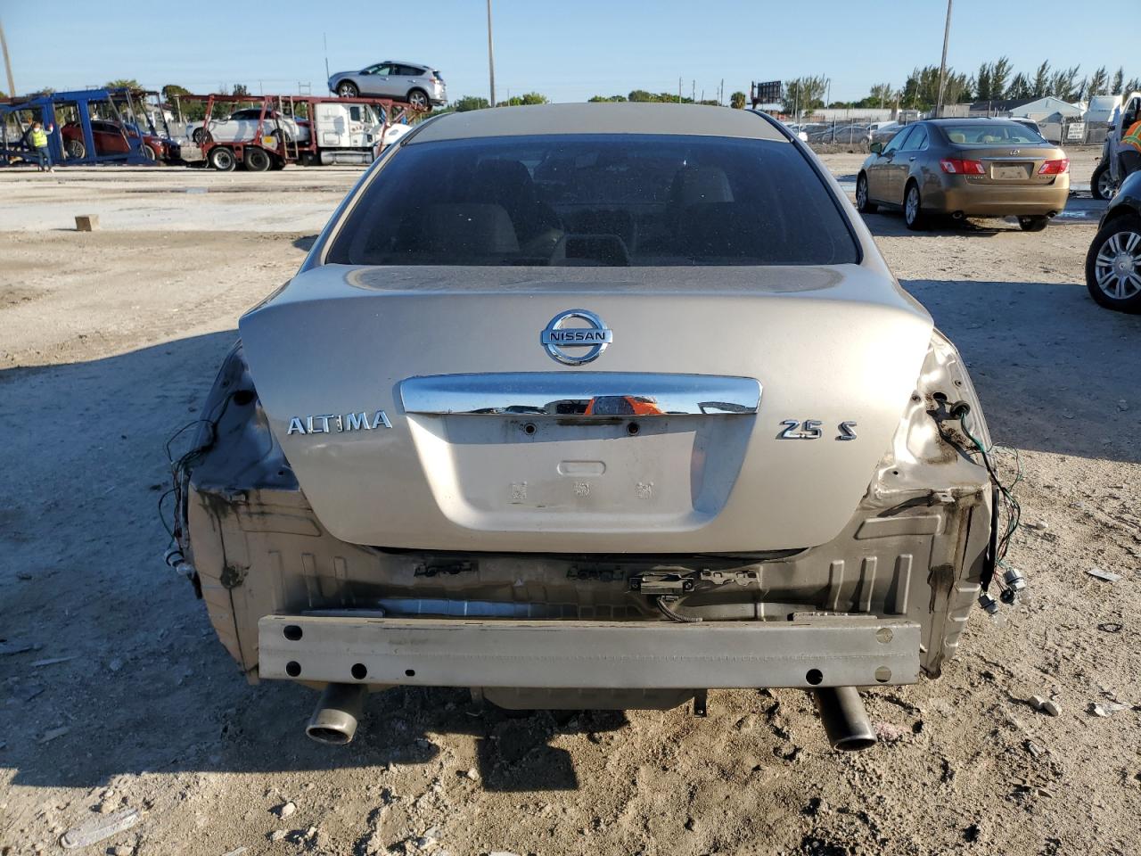 2011 Nissan Altima - Image 6