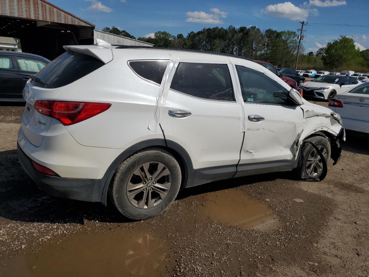2014 Hyundai Santa Fe - Image 3