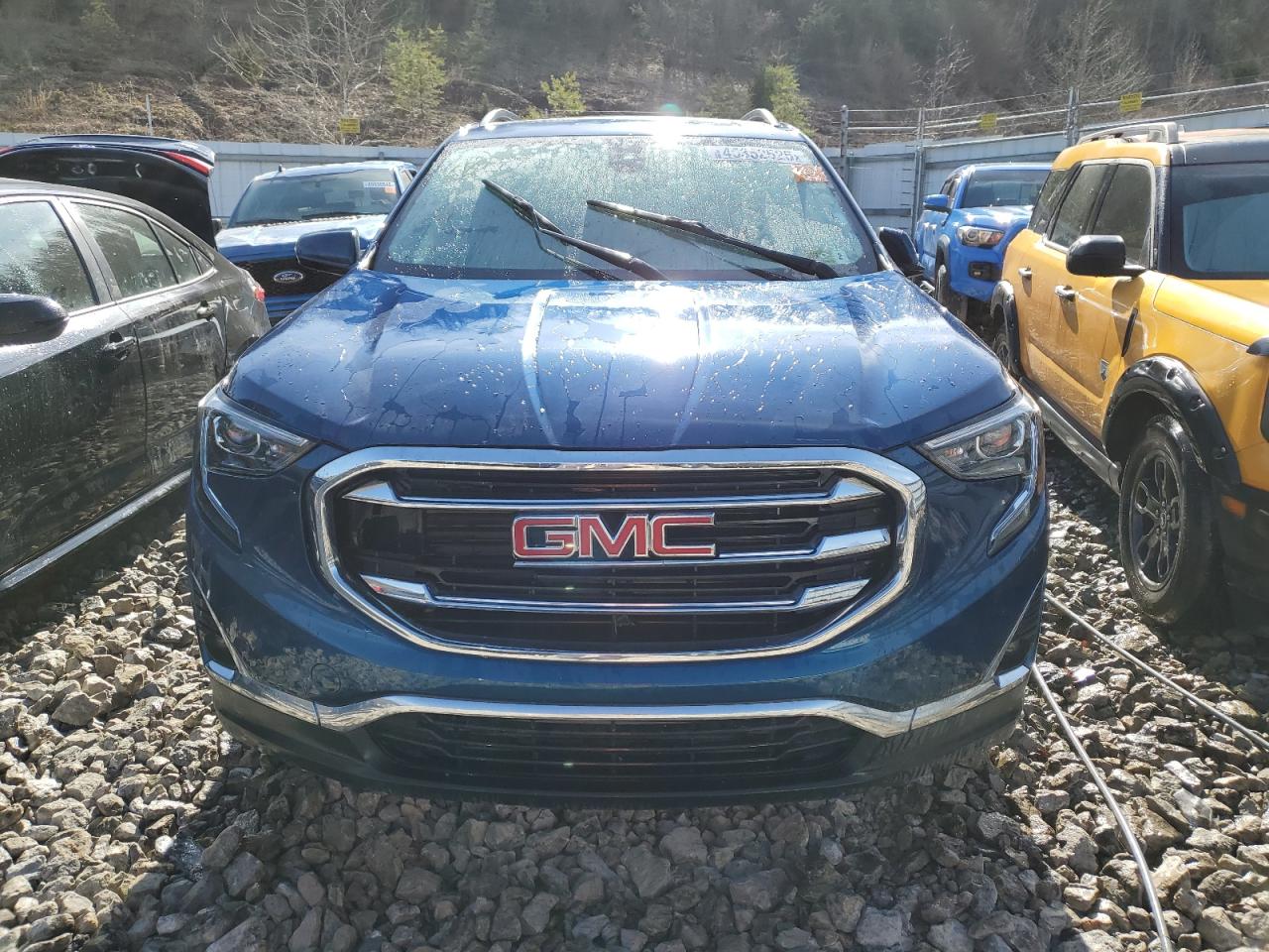 2021 GMC Terrain - Image 5