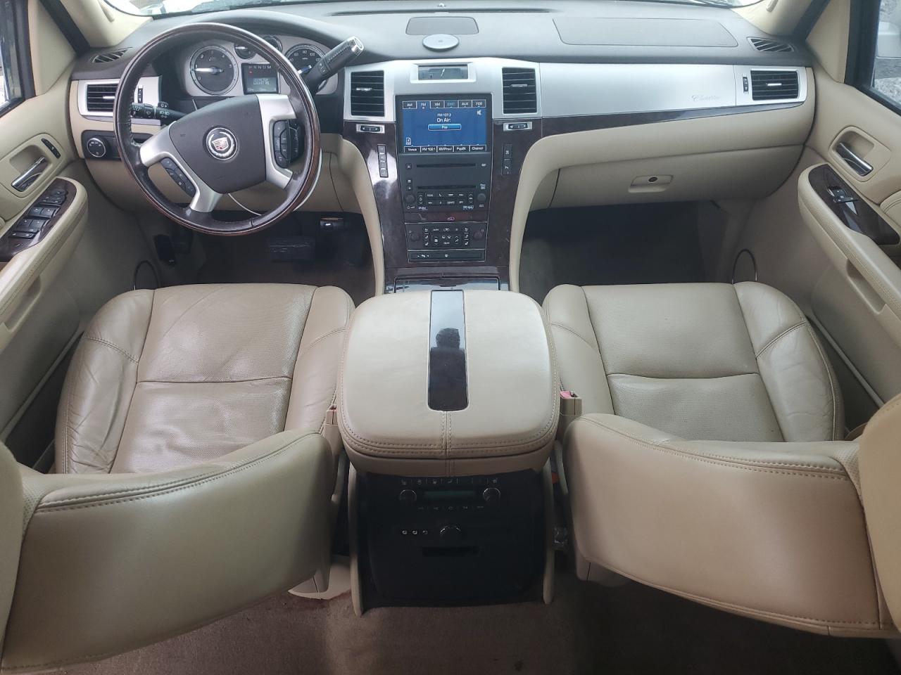 2009 Cadillac Escalade - Image 8