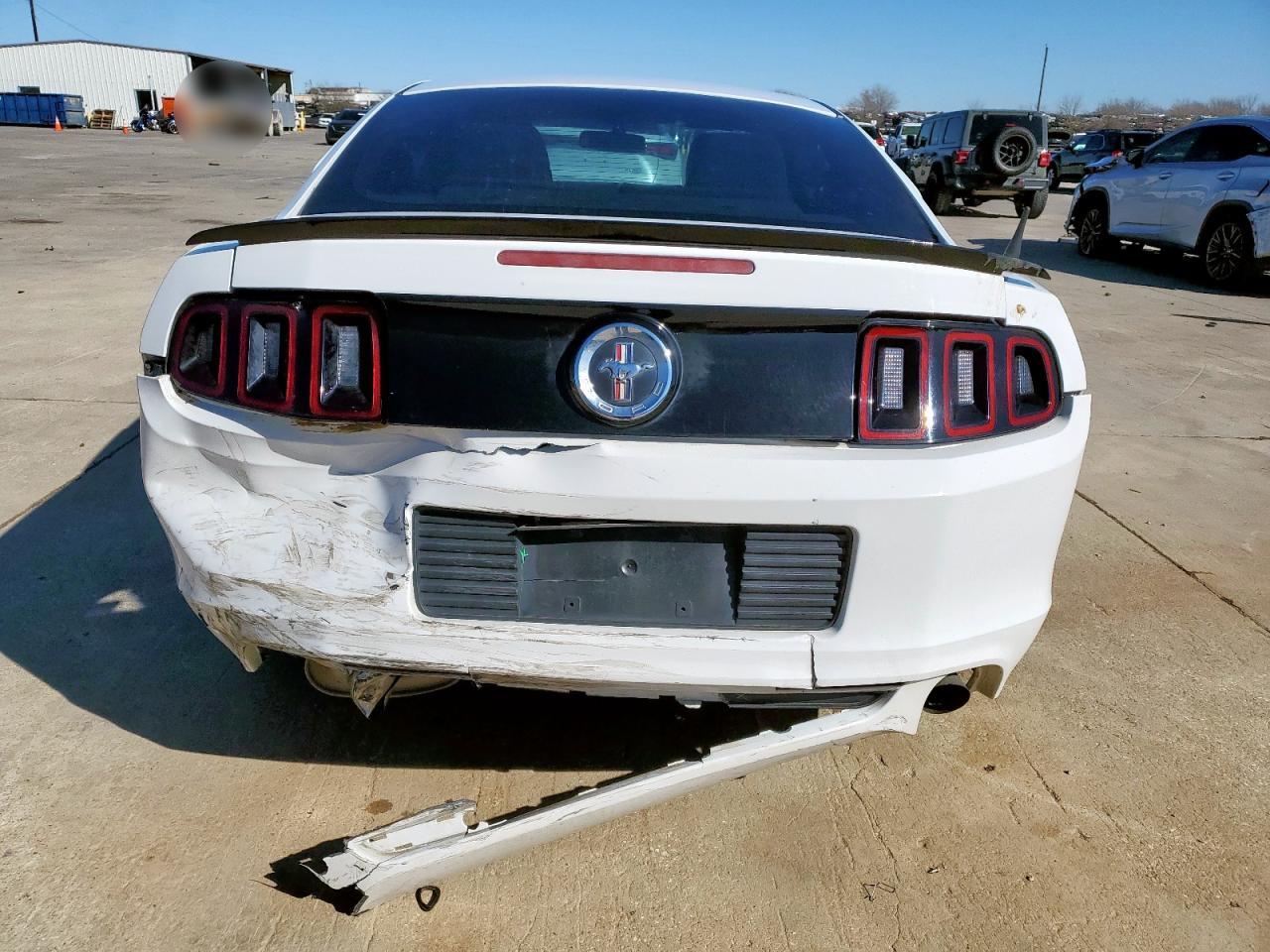 2014 Ford Mustang - Image 6