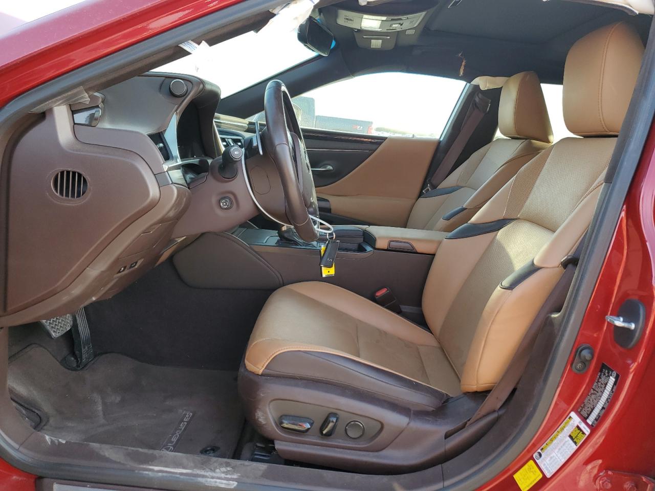 2020 Lexus ES - Image 7