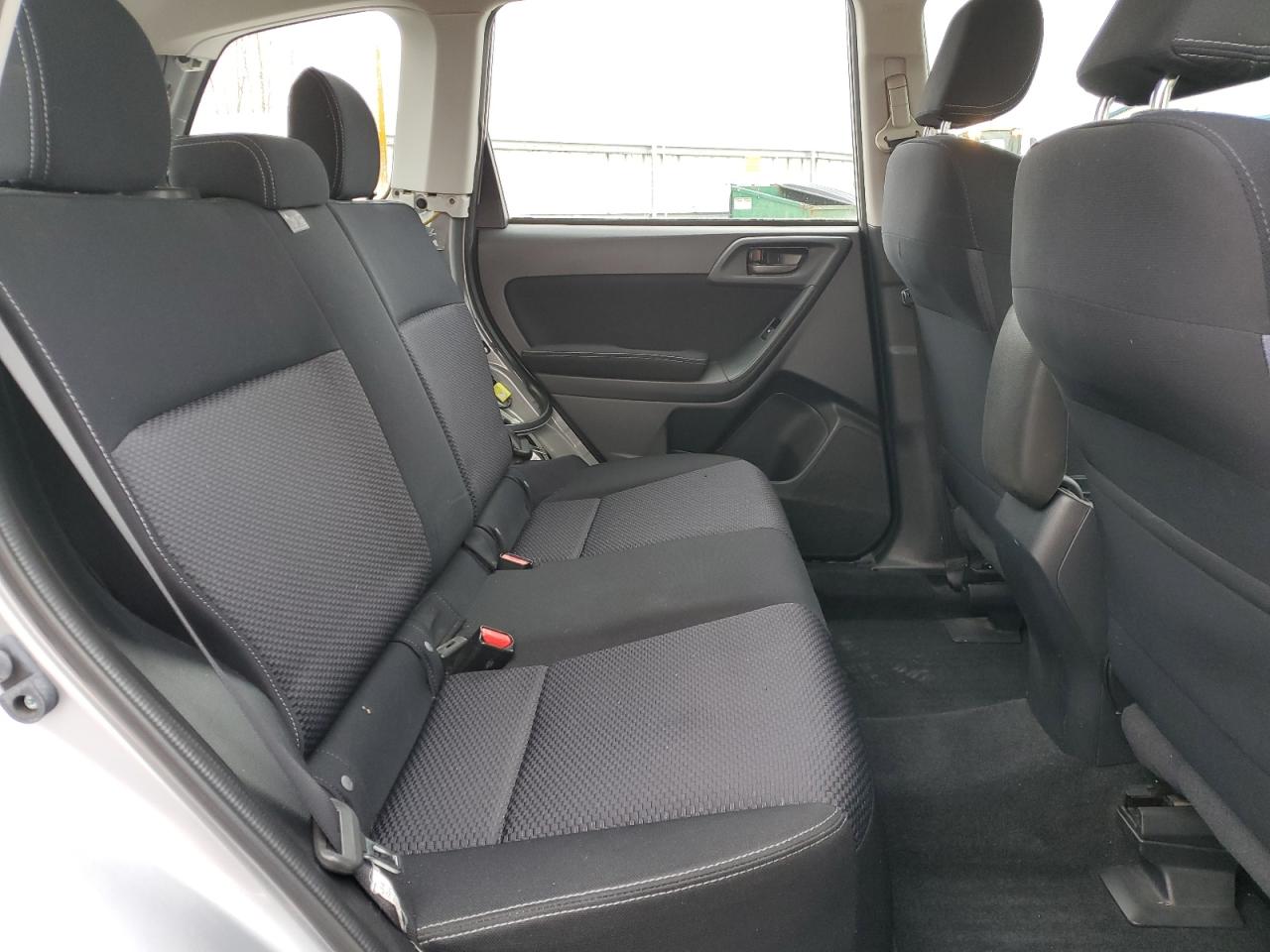 2015 Subaru Forester - Image 11