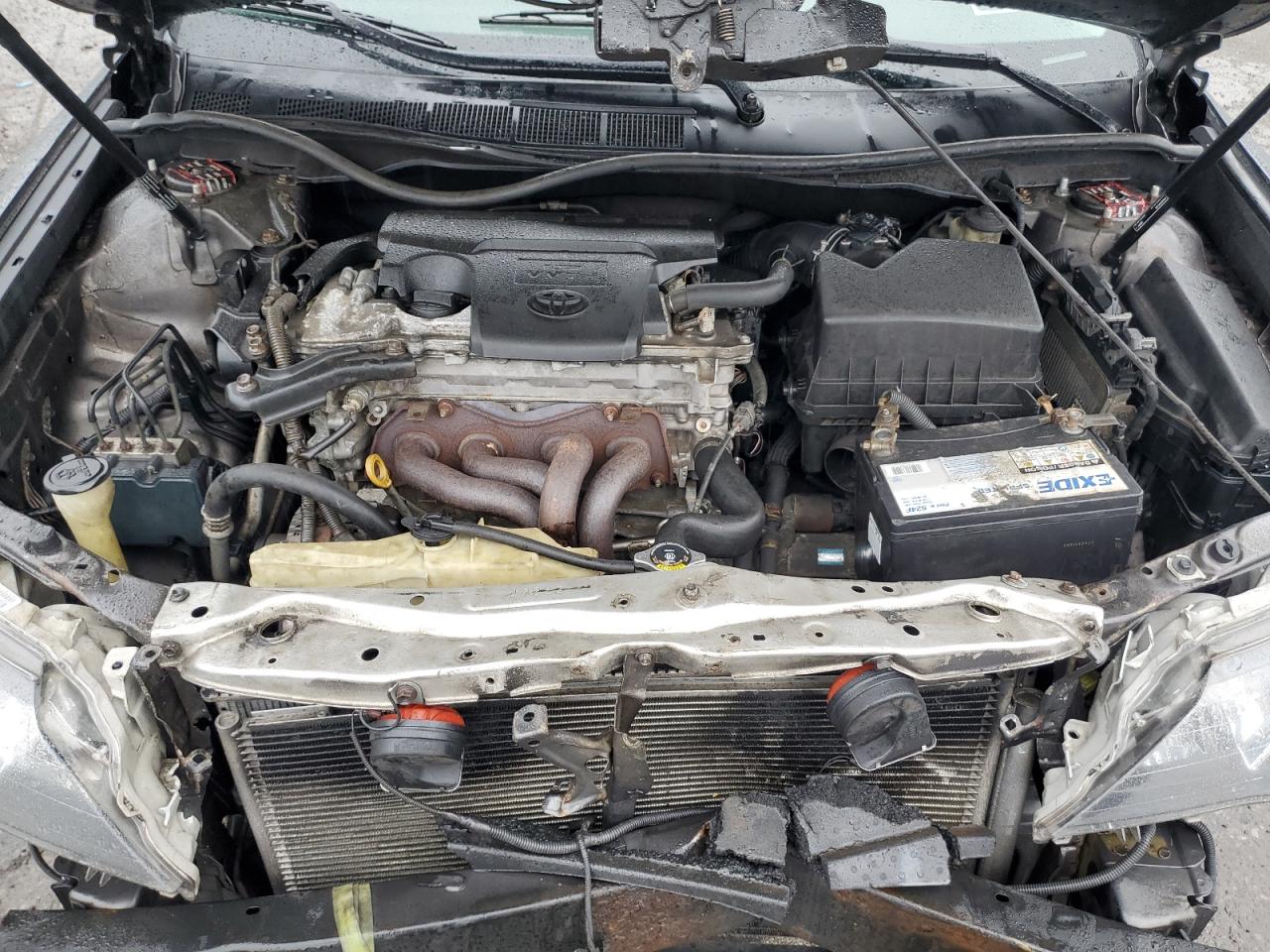 2013 Toyota Camry - Image 12