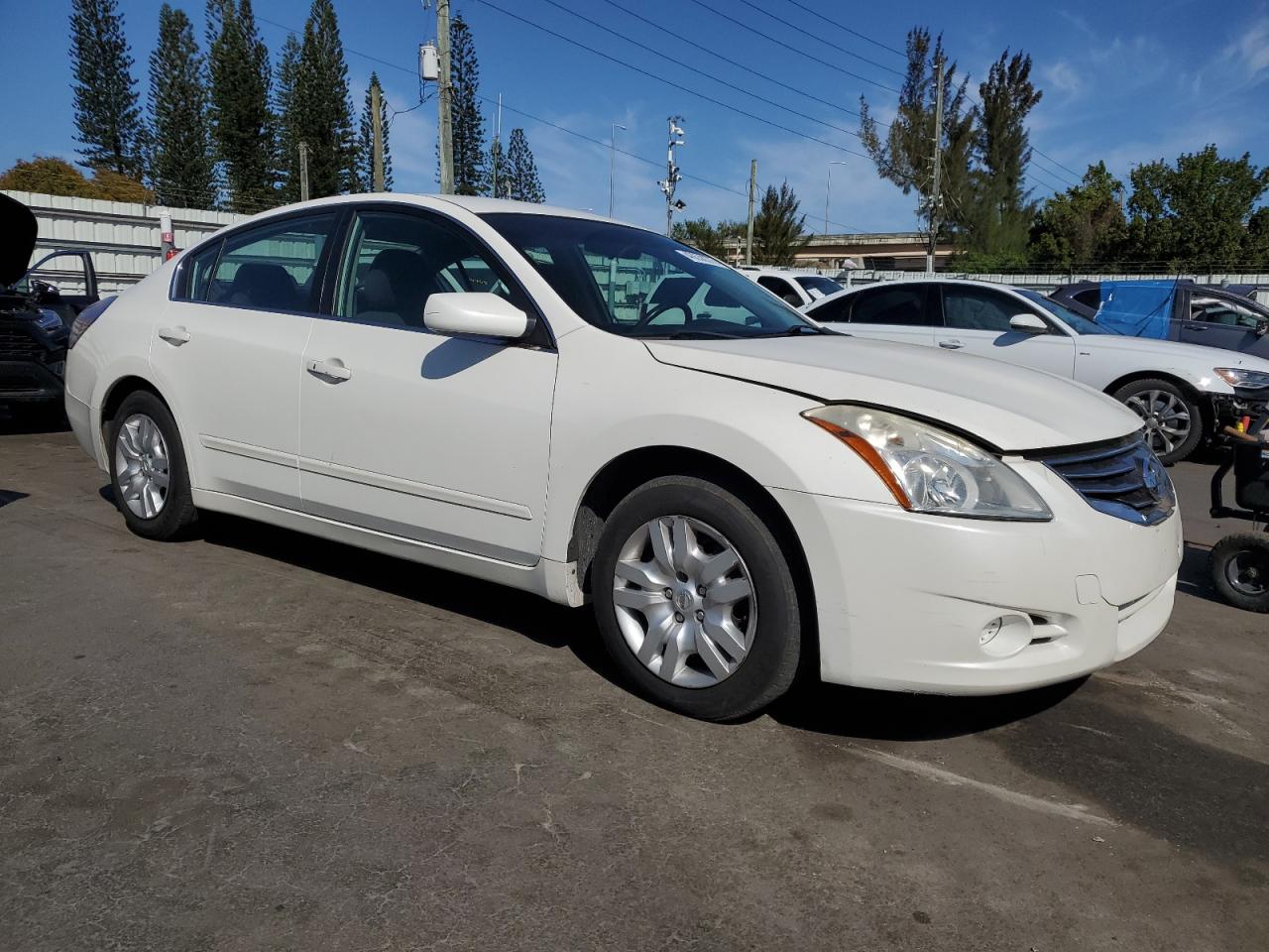2012 Nissan Altima - Image 4